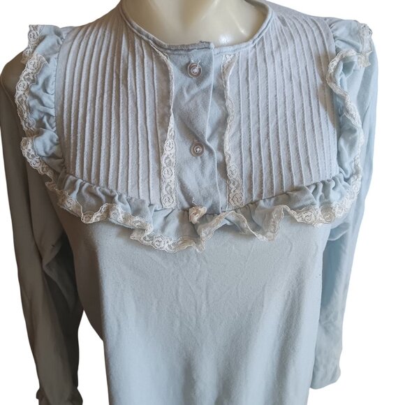 Medium Vintage Granny Long Sleeve Nightgown With Lace & Button Details 1970's - Picture 1 of 5